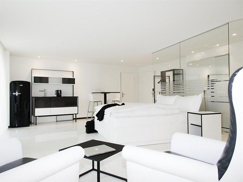 Residence Thessoni Home Zurich -Self Checkin -No Restaurants-Short&Longstay Regensdorf Exterior foto
