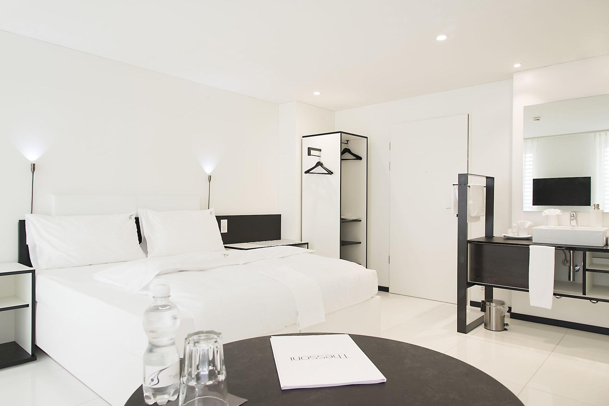 Residence Thessoni Home Zurich -Self Checkin -No Restaurants-Short&Longstay Regensdorf Exterior foto